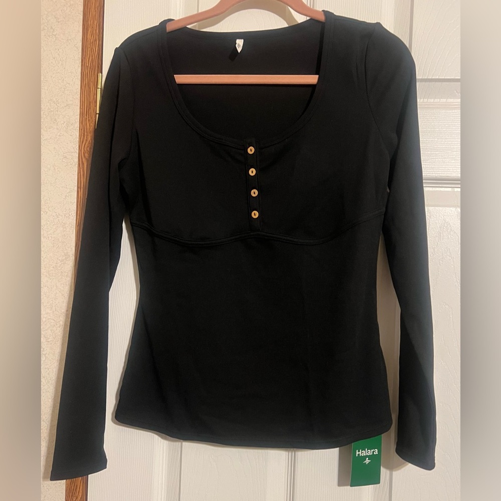 Halara black ribbed LS shirt with fake buttons NWT